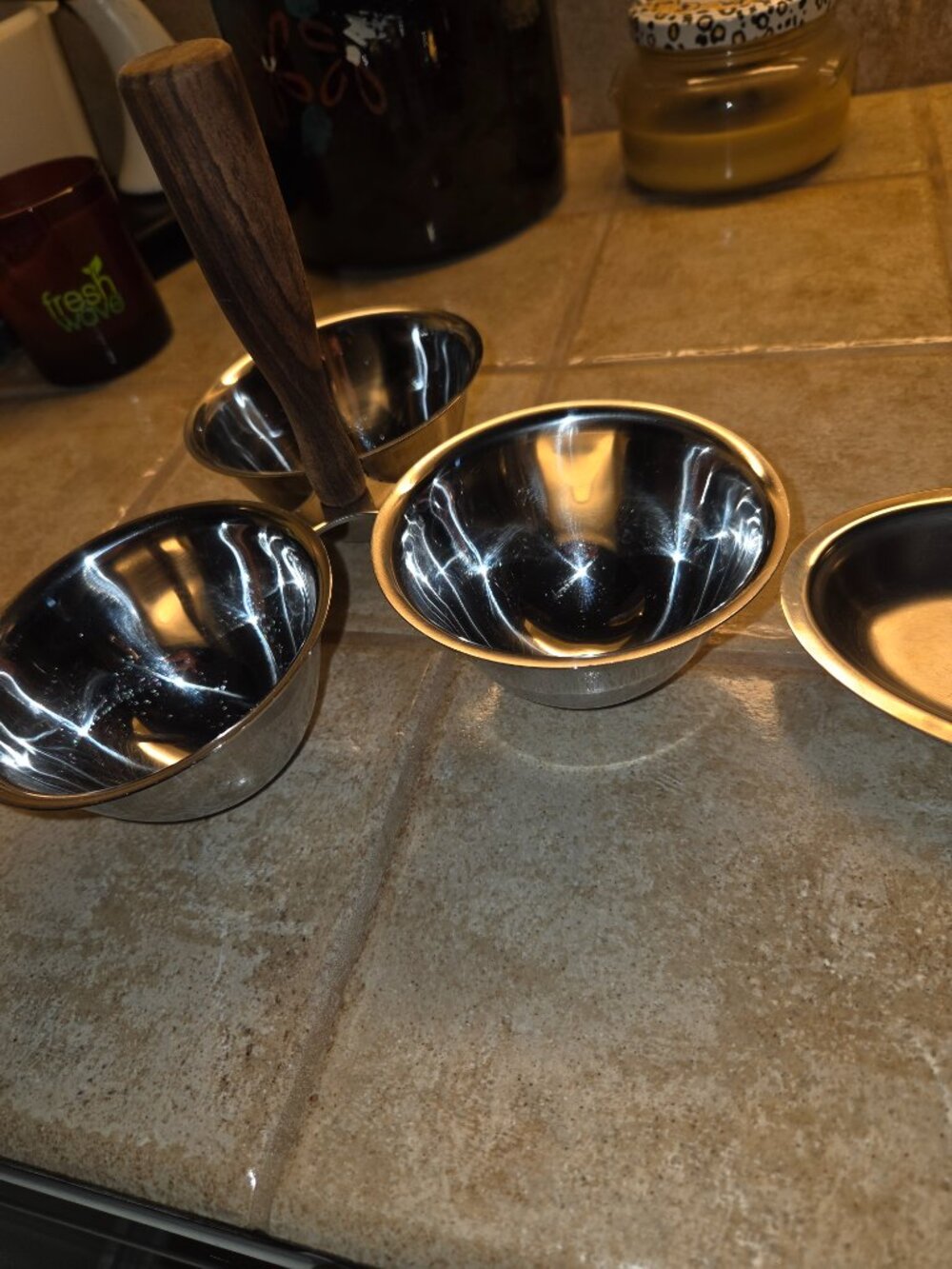 Stainless steel serving pieces